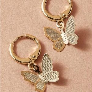 NWT Gold Butterfly Huggies